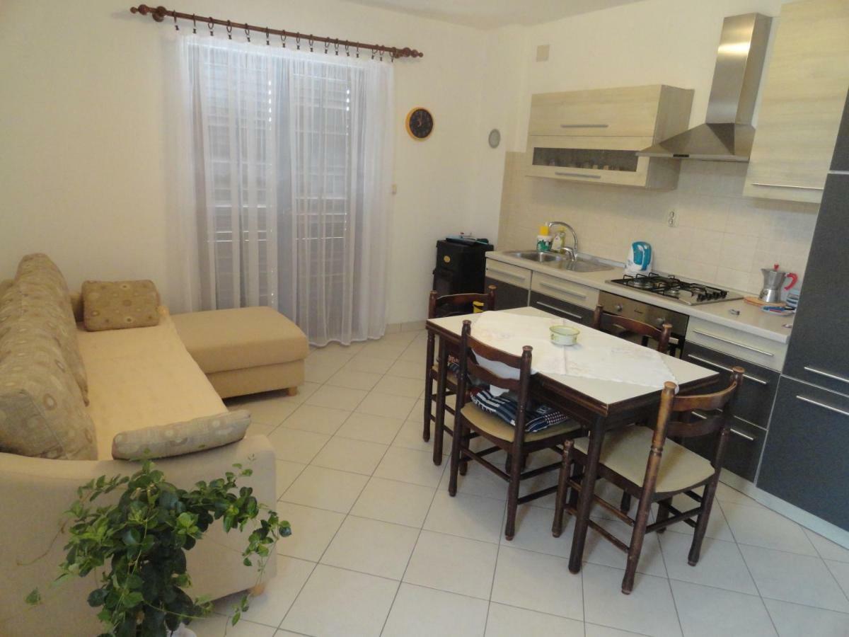 Apartamento Tona Rovinjsko Selo Exterior foto